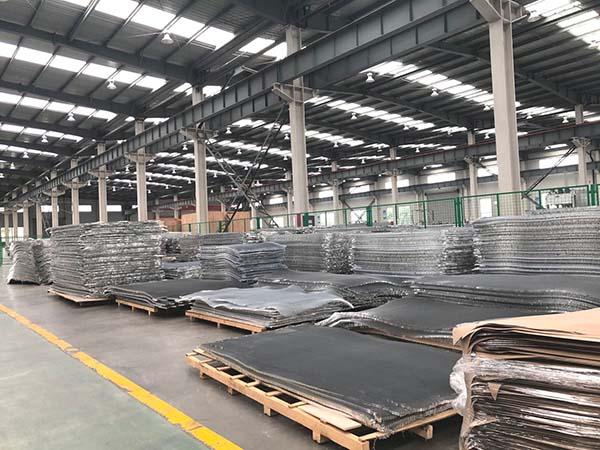 Modularizacja urządzeń do opryskiwania klejem z dwóch komponentów dla wygodnego eksportu 4