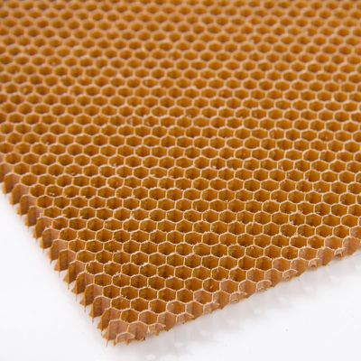 Lekkie Aramid Papier Miodnicza Rdzeń Sześciokątny Miodnicza Dziura Komórka Rozmiar 3,2 mm