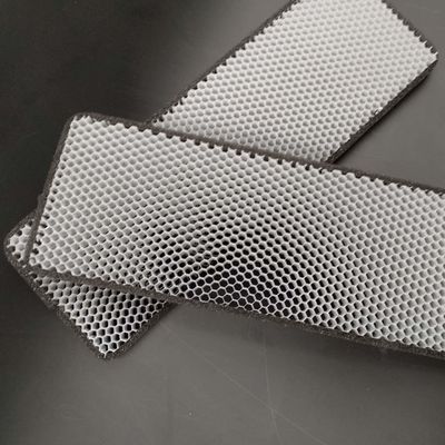 Gąbkowa ramka Aluminiowy Filtr z pączkiem miodnym powierzchnia opryskiwana dwutlenkiem tytanu