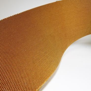 Lekkie Aramid Papier Miodnicza Rdzeń Sześciokątny Miodnicza Dziura Komórka Rozmiar 3,2 mm