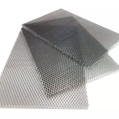 Wysokiej wytrzymałości Aluminiowe rdzeń pąków z 1,04 mm - 50 mm wielkości komórki