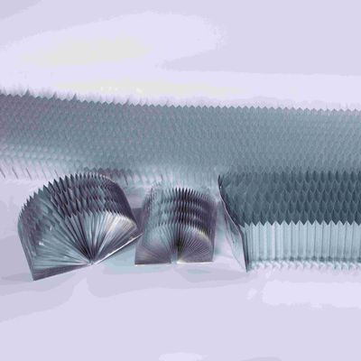 4 * 8 cali Standardowy rozmiar Perforated Aluminium Honeycomb Core Do budowy