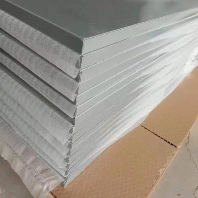 Zgięcie i uszczelnienie krawędzi Aluminiowe panele pączkowe Aluminiowe pączkowe panele kanapkowe