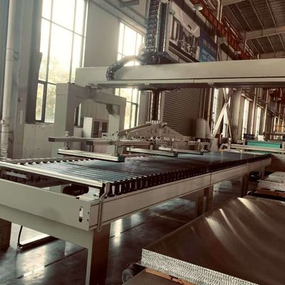 Kontynuacyjna linia produkcyjna Honeycomb Machine Honeycomb Composite Board Kontynuacyjna linia produkcji