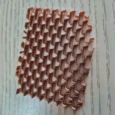 Grubość 5,2 mm Gęstość 56 elastyczny Nomex Honeycomb Core Plum Shaped Perforated Grid