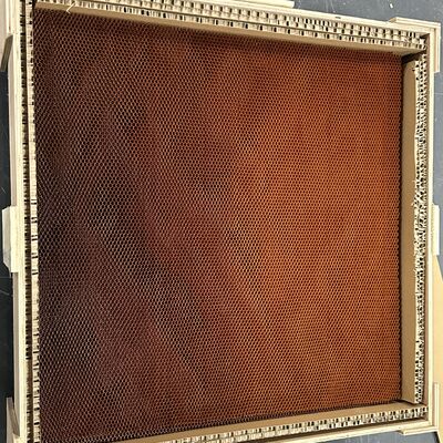 Gęstość 56 Elastyczny rdzeń o strukturze plastra miodu z aramidu, perforowana siatka w kształcie śliwki