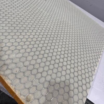Aluminiowe rdzeń pęcherza miodnego wypełniony materiałem piankowym ma dobrą izolację termiczną