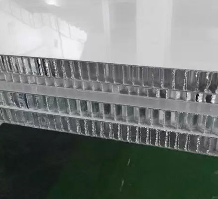 1000x2000mm FRP Panele z pączkami dla nowych ciężarówek energetycznych