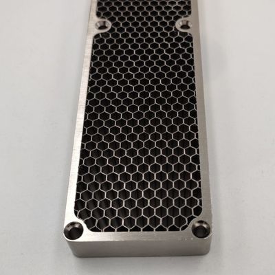Ramię ze stali nierdzewnej Metalowe rdzenie pszczół miodnych 20x20mm Do osłony EMI