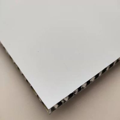 8 mm płyta aluminiowa z pączkami miodnymi do pasywnej ściany zasłony budowlanej