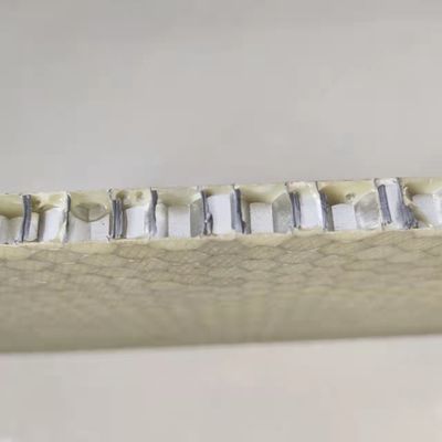 Łatwe do czyszczenia blachy z miodu z włókien węglowych 32 mm dla przyczep i paneli furgonetki