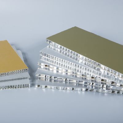 PVDF powłoka Aluminiowy panel z pączkami miodnymi dla ścianek toalety