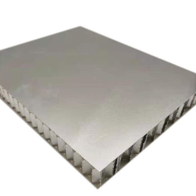 Dobre izolacje dźwiękowe Aluminiowe panele z pączków miodnych stosowane do ochrony kabiny