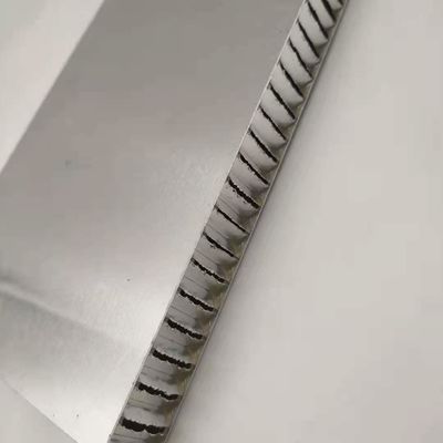 1200x2400mm Anodyzowana aluminiowa płyta z pączkami dla podłogi antyśrutowej